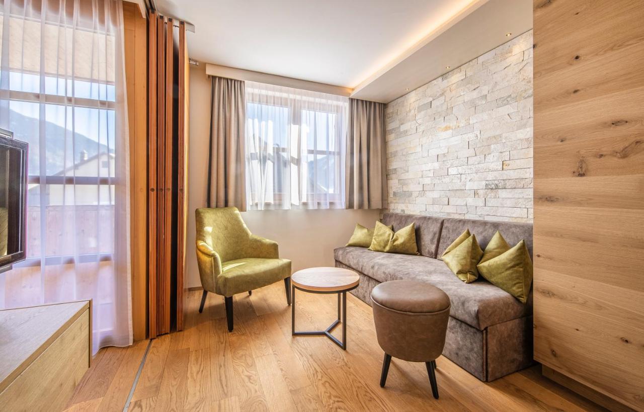 Alpen Hotel Post Au (Vorarlberg) エクステリア 写真