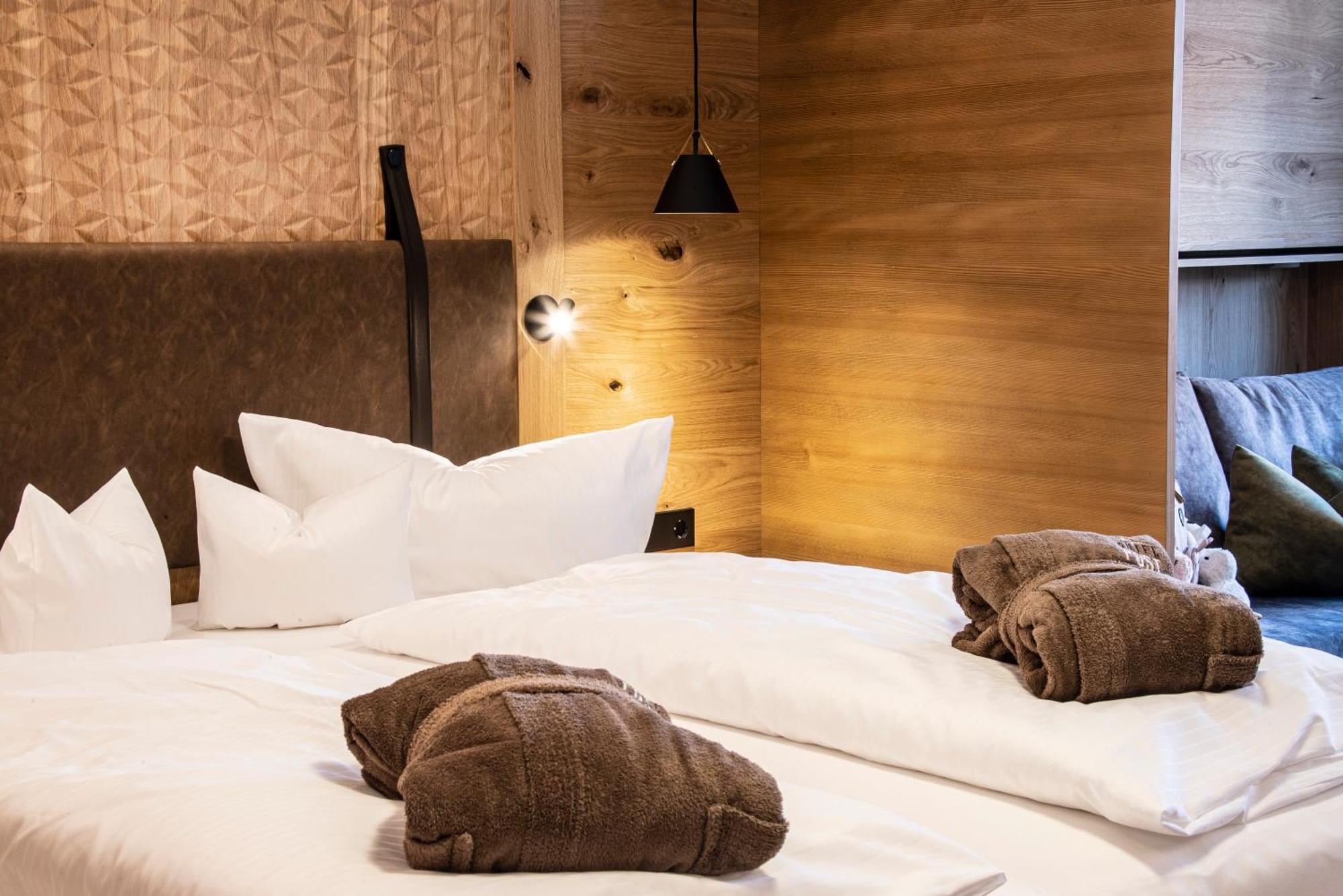 Alpen Hotel Post Au (Vorarlberg) エクステリア 写真